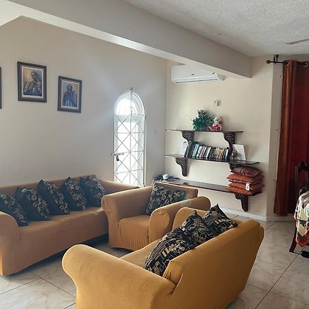 Pampered In Paradise Near Ian Fleming Airport Ocj Ocho Rios Esterno foto