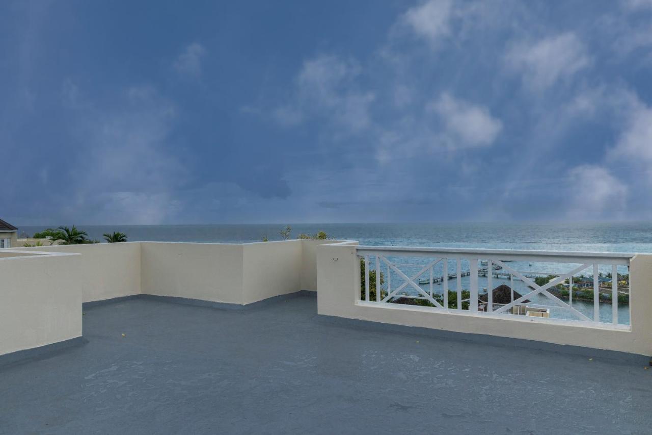 Pampered In Paradise Near Ian Fleming Airport Ocj Ocho Rios Esterno foto