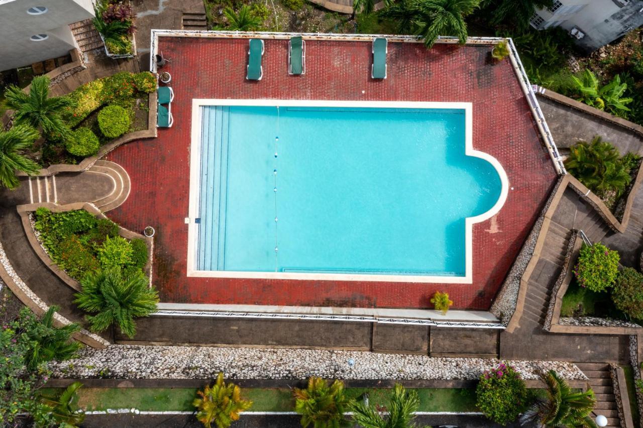 Pampered In Paradise Near Ian Fleming Airport Ocj Ocho Rios Esterno foto